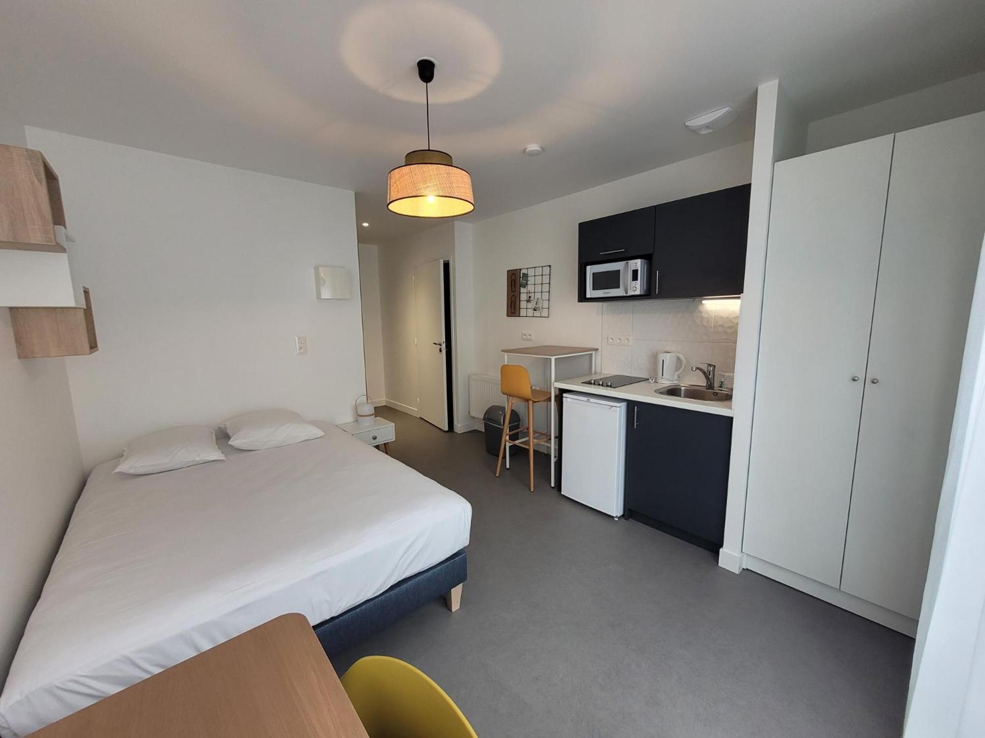 Aparthotel Twenty Business Flats Jouy-En-Josas Exterior foto